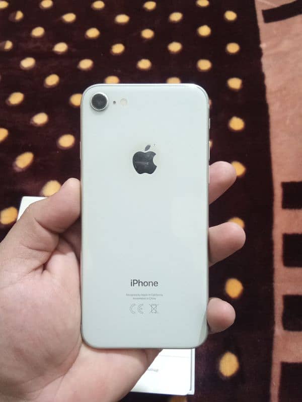 iphone 8 non pta white colour 1