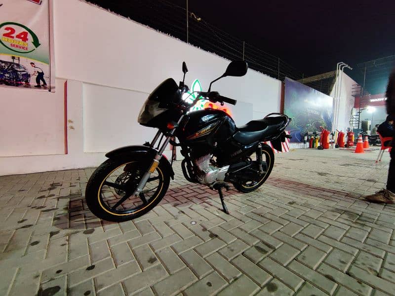 Yamaha ybr 125 2021 black 7