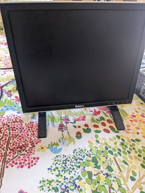 Dell Core i5 2nd generation with Monitor . Price is Final no bargaining 2