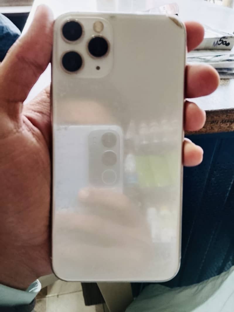 Apple iPhone 11 Pro 0