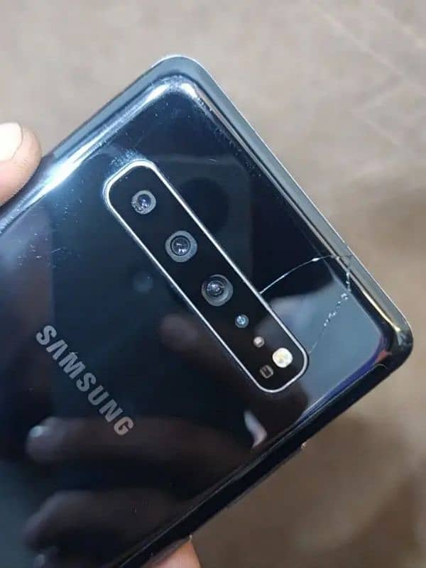 Samsung S10 5G ( 8Gb Ram 256Gb Rom ) 8