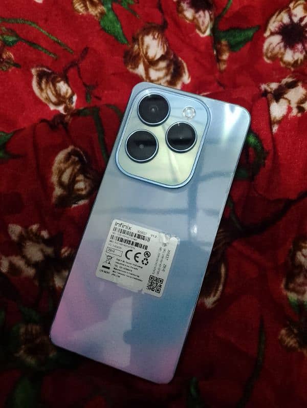 Infinix hot 40 pro 8/256 0