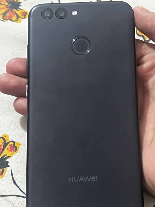 HUAWEI NOVA 2 4