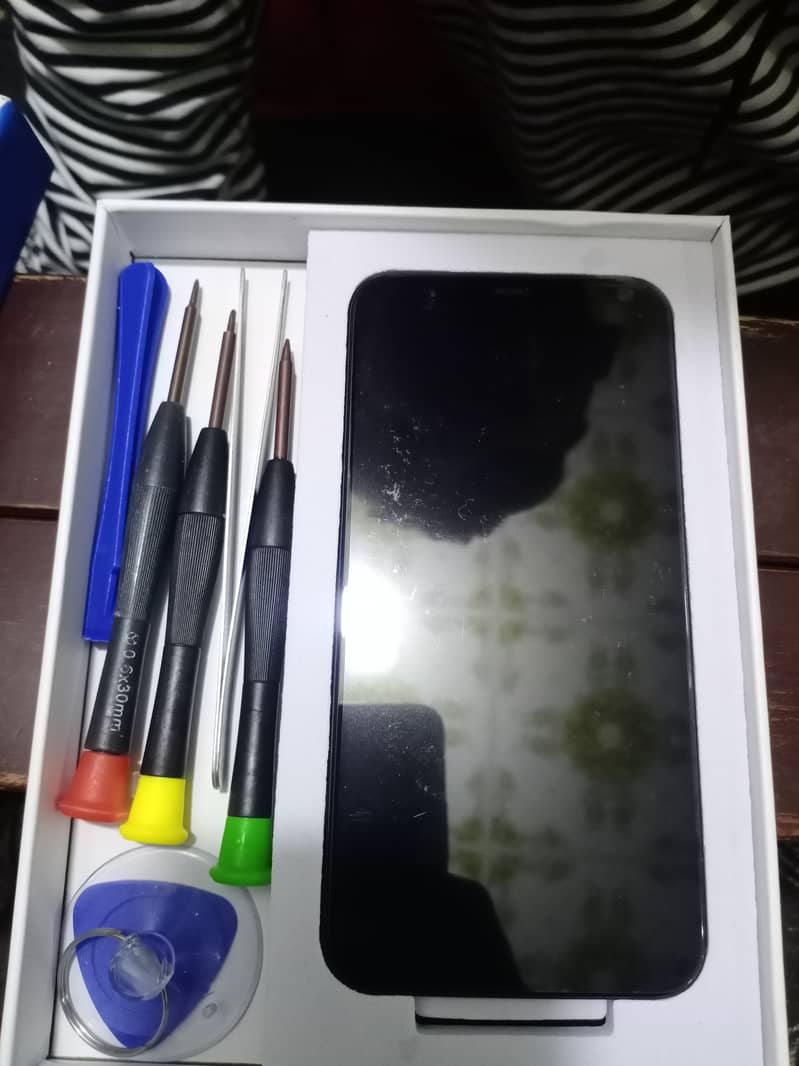 iphone 11 pro LCD pannel 0