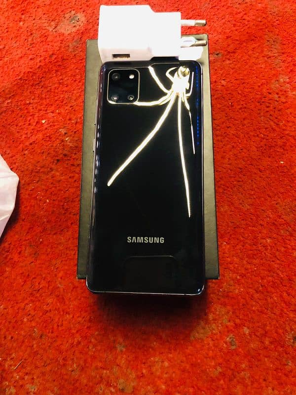 Samsung Galaxy note 10 lite with box and charger 3