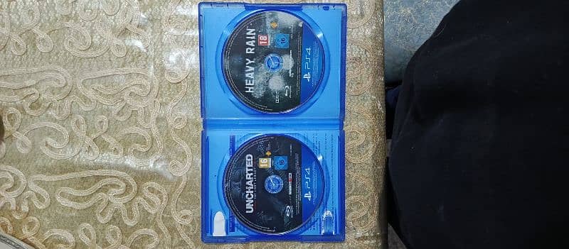 Playstation 4 games. Call of duty/ Uncharted 6