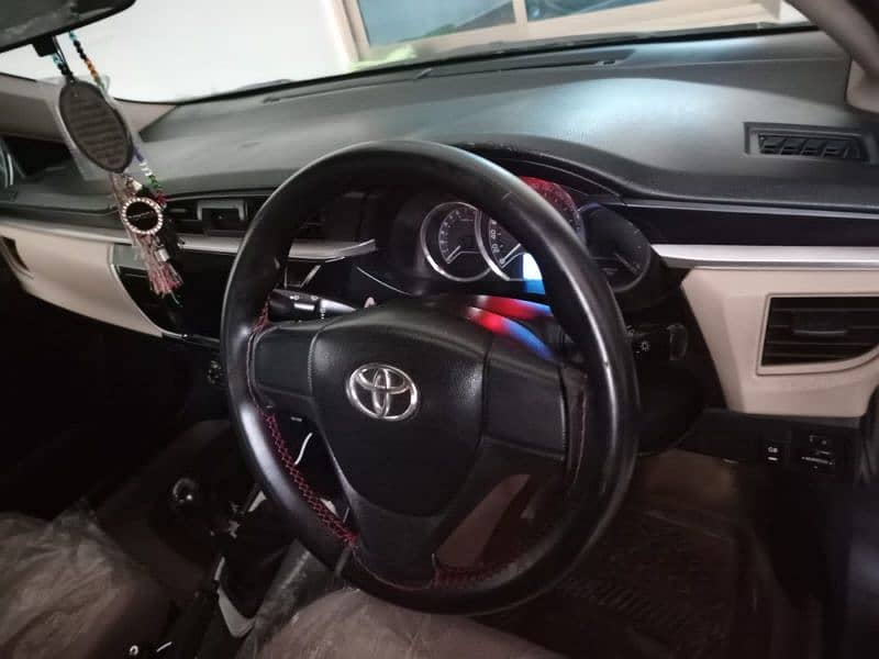 Toyota Corolla GLI 2015 4