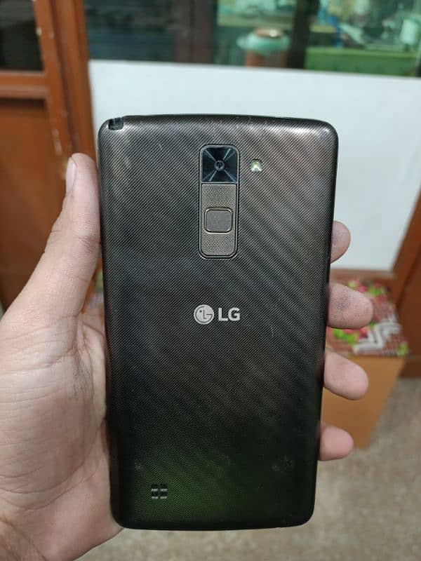 LG Stylo 2 Plus (7.0 Android) 1