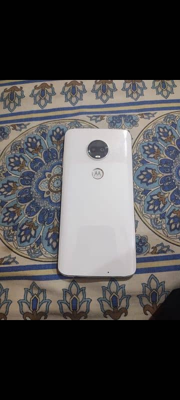 mototala moto g7 plus new in condition 0