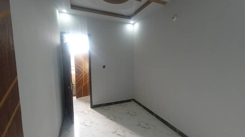 Beautiful Appartment Available for sale in 31B Allah wala town block 6 5