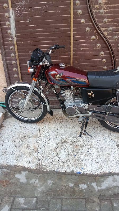 Honda CG125 10