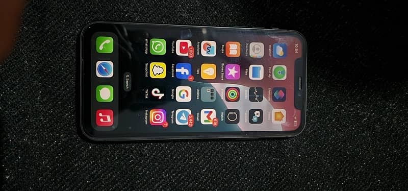 IPhone 11 4