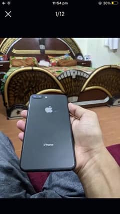 iphone 8+ 128GB