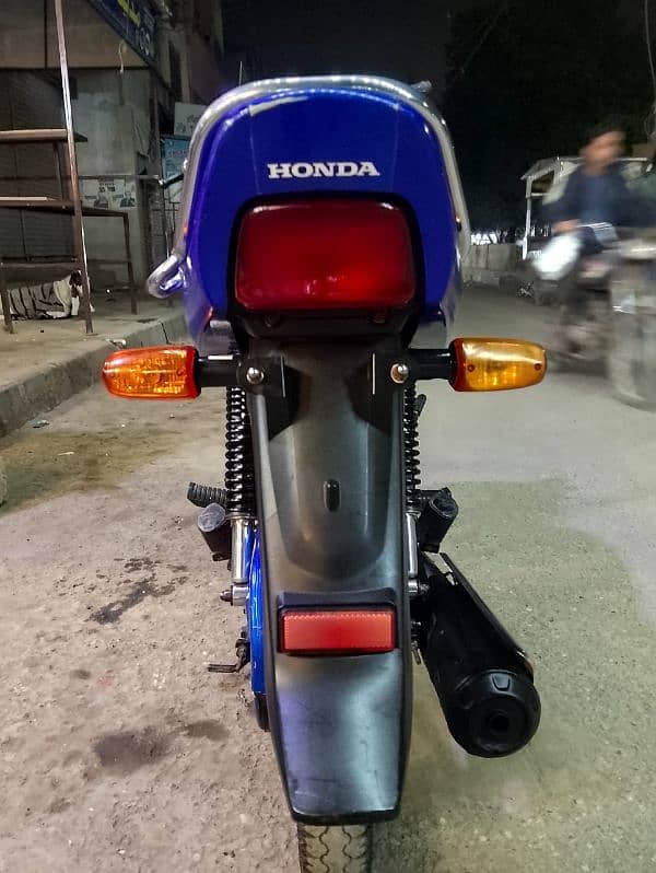 Honda pridor 100cc BLUE COLOUR 6