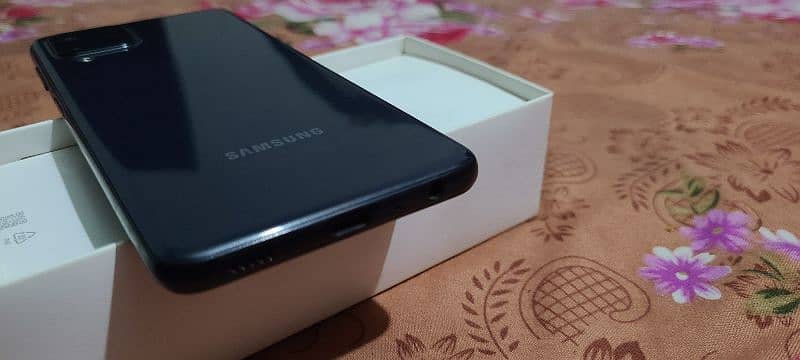 Samsung A22 128gb With Box nd Cable Super AmoledDisplay No Open Repear 8