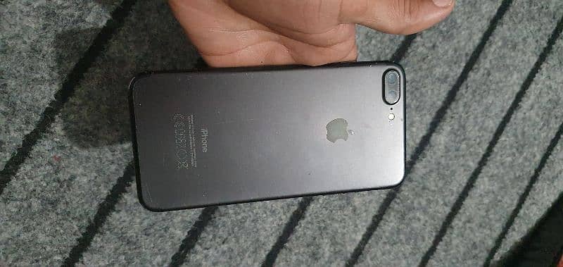 iphone 7plus 128gb pta approved 6