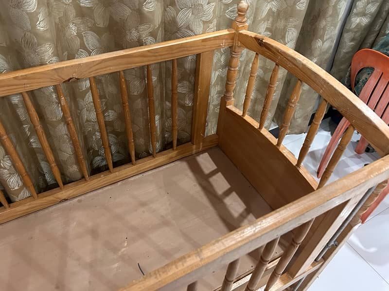 Baby cot 3