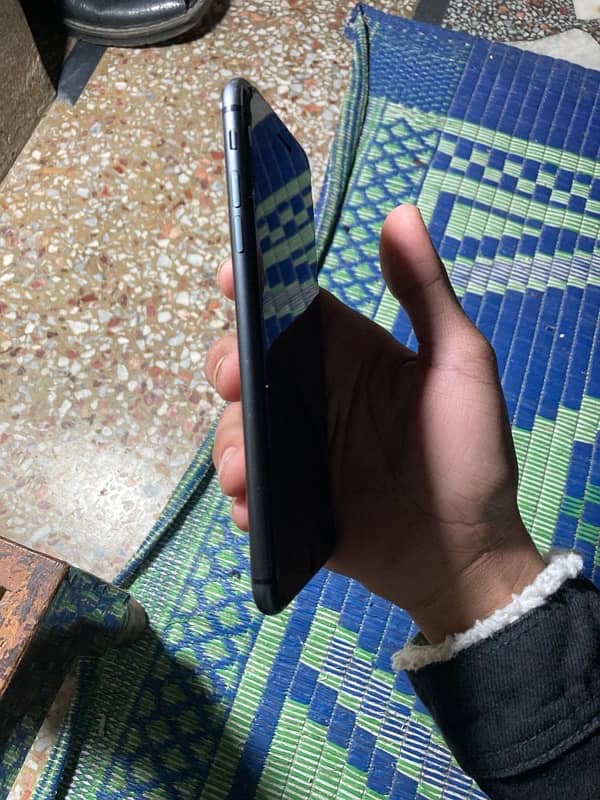 phone in good condition 2