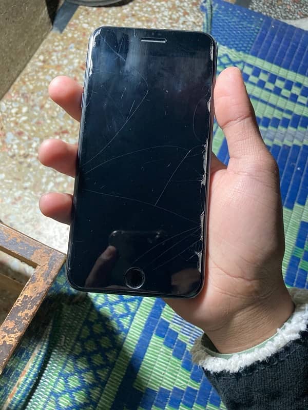 phone in good condition 4