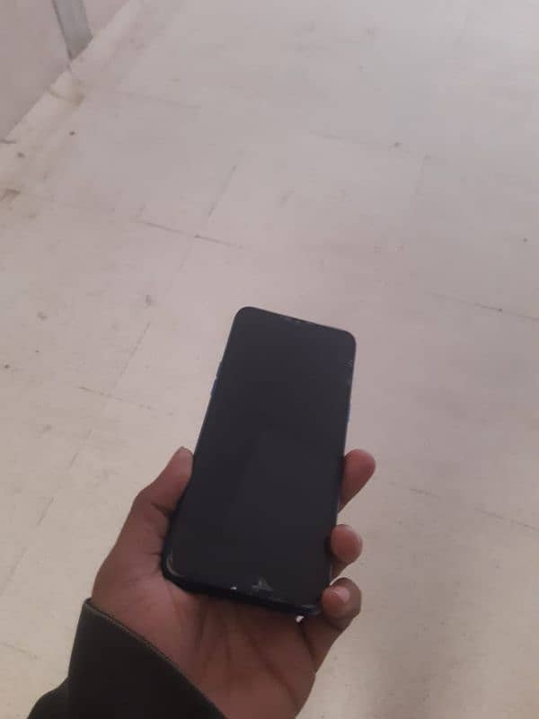 Realme 5i 4