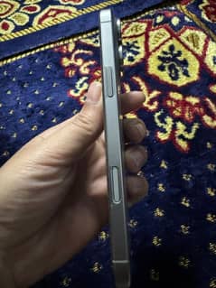 16pro max 256 GB natural titanium non pta  SIM working