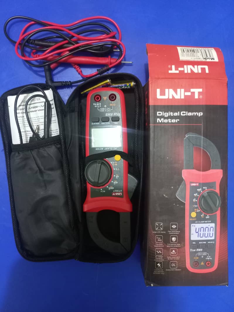 UT202+ Digital Clamp Meter UT202+ in Pakistan just 3 to 4 time used 2