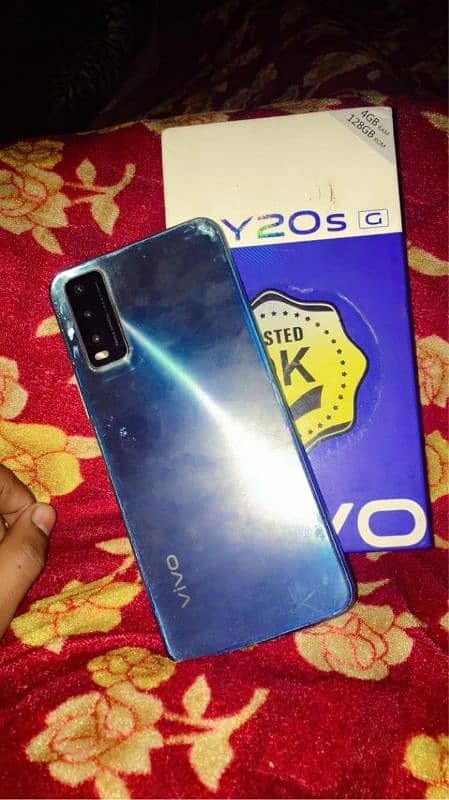 vivo y20s with box 0