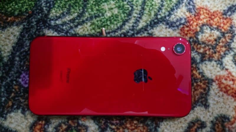 IPHONE XR RED COLOR WITH BOX 2