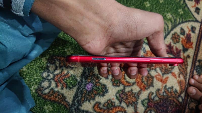 IPHONE XR RED COLOR WITH BOX 5