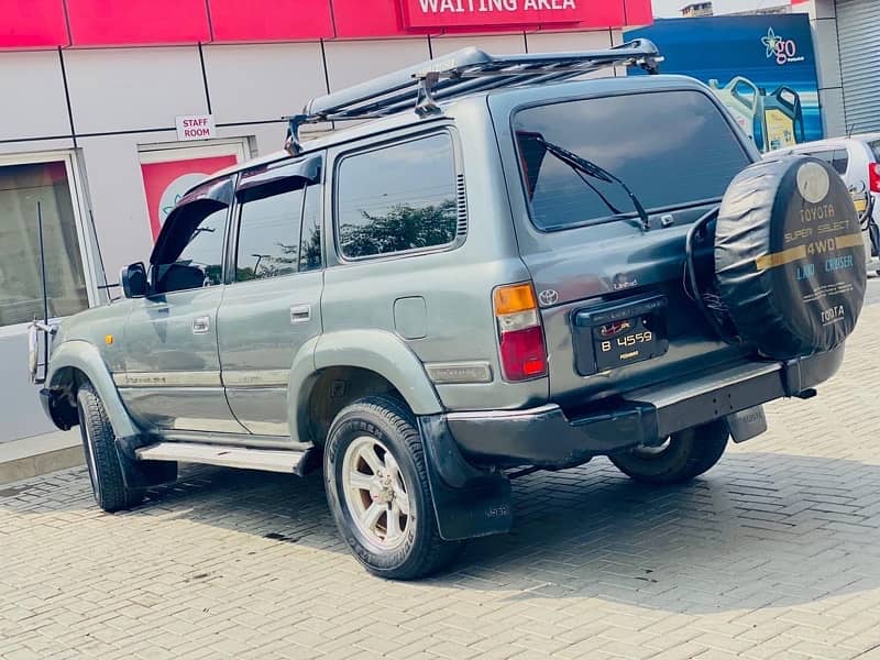 Toyota LandCruiser 1990 model 8