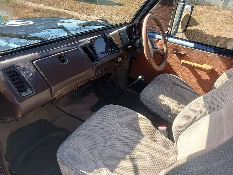 Isuzu Trooper 1984 urgent sell 8