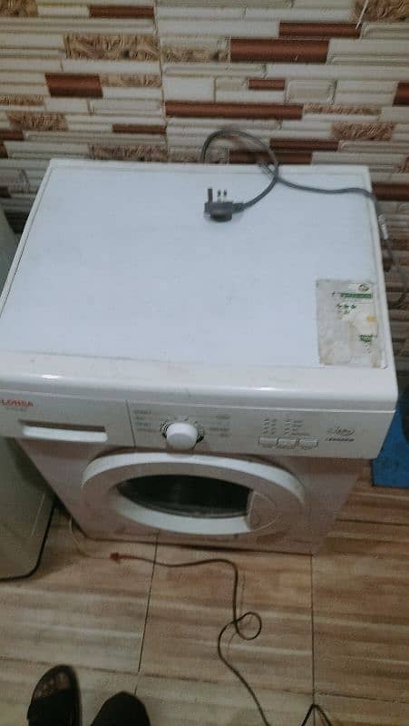 6kg Front Load fully automatic washing machine 1