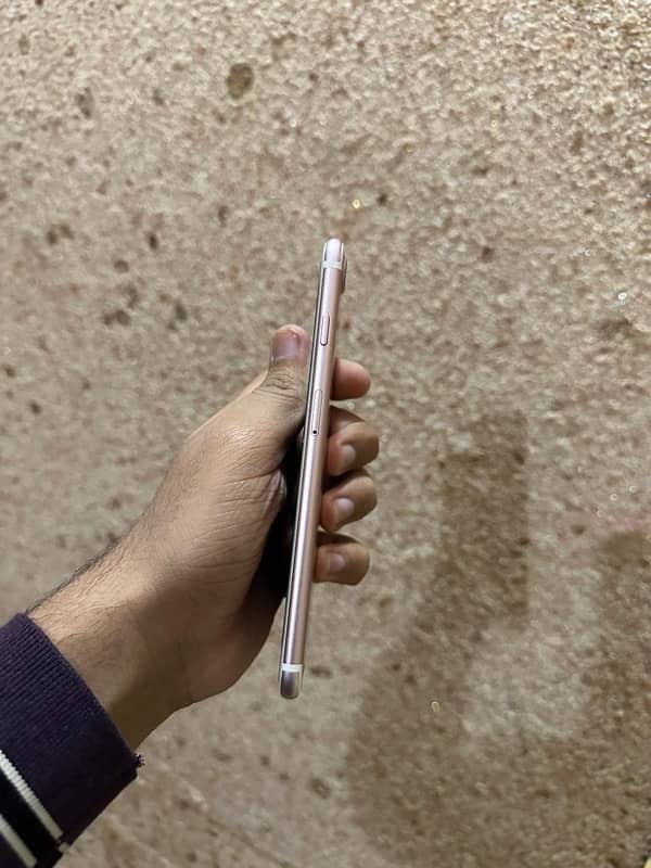 I phone 7 plus 256 gb condition 10/9 0