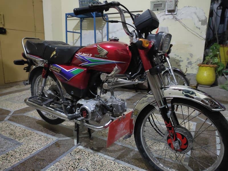 Honda CD 70 2014 Model in Geunine Condition for Sale 3