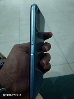 Vivo Y20s (G) 4gb ram 128gb rom for sale.