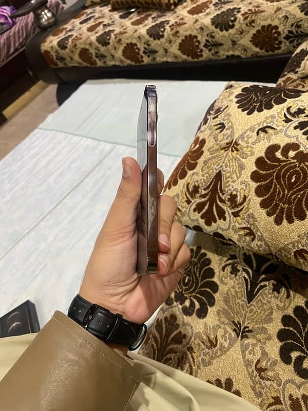 iphone 12 pro (PTA APPROVED) 256gb 5