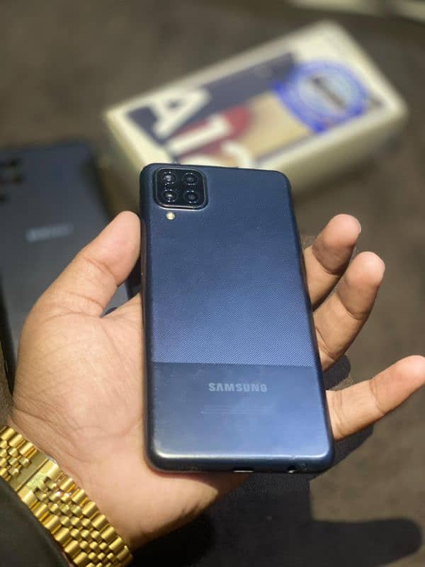 Samsung Galaxy A12 1