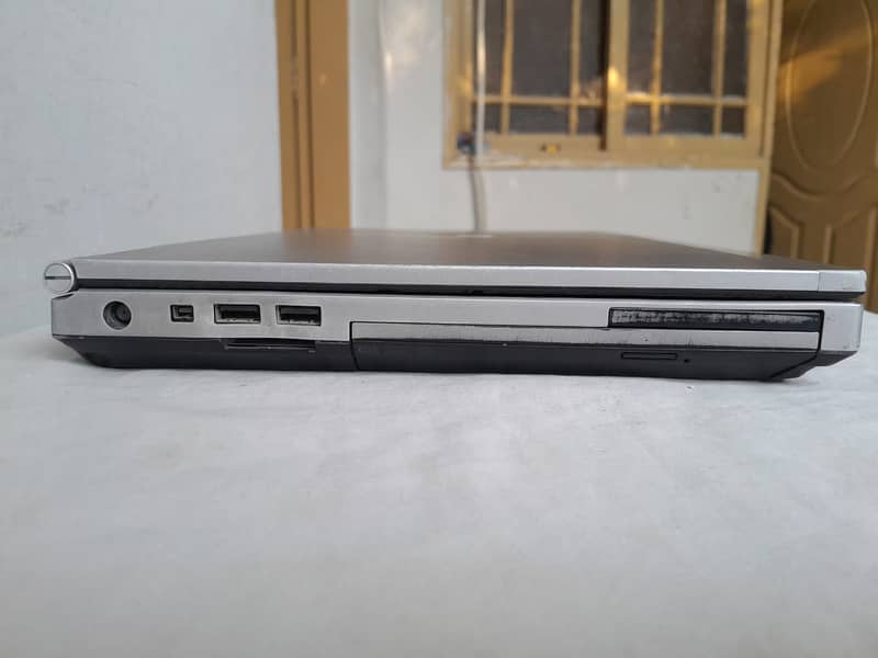 HP EliteBook 8470p 4