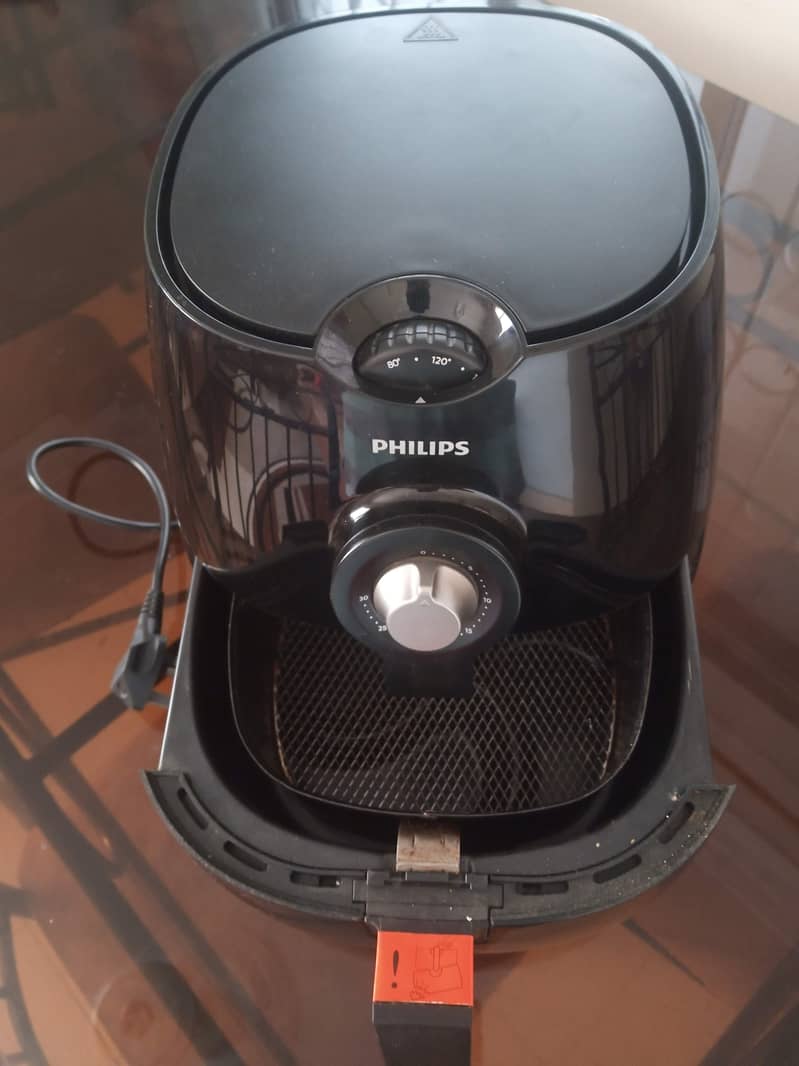 Philips Airfryer HD9218/51 | 90% Less Fat | New Condition | Air Fryer 2