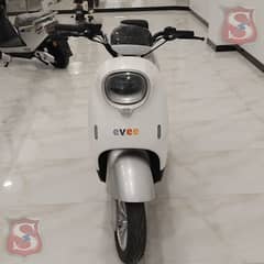 Ever Nisa Electric Scooter Scooty