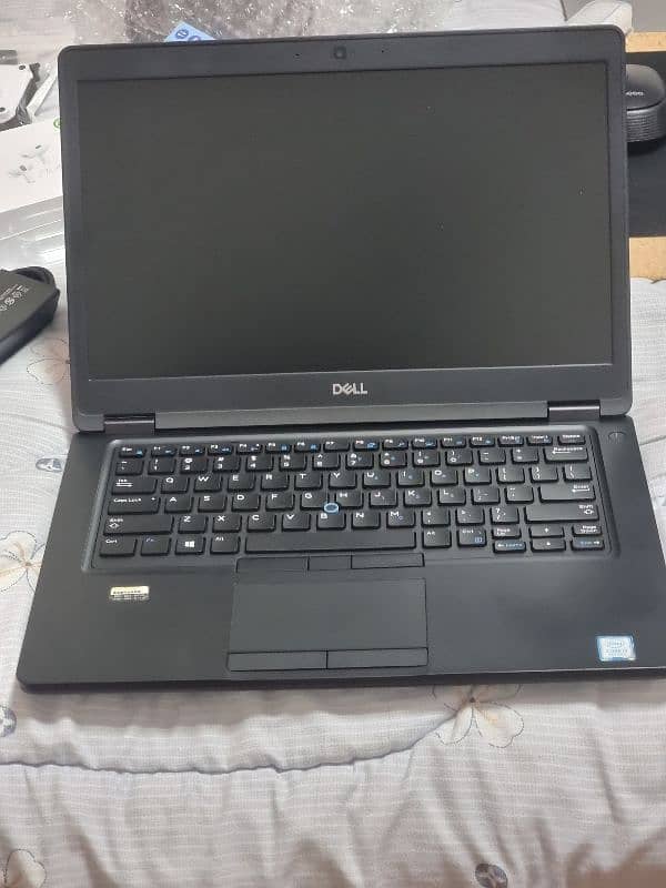 Dell Latitude - Core i5 8th Gen 0