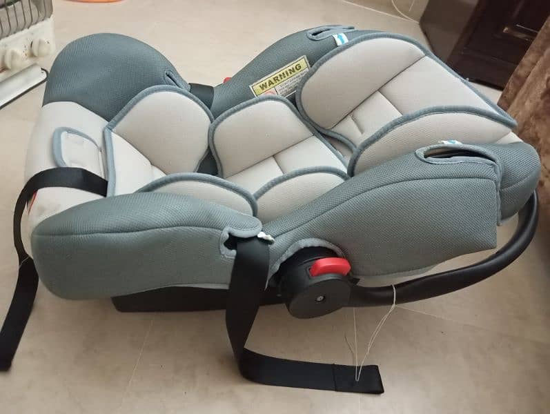 unused car seat for babies, imported cripcot 0