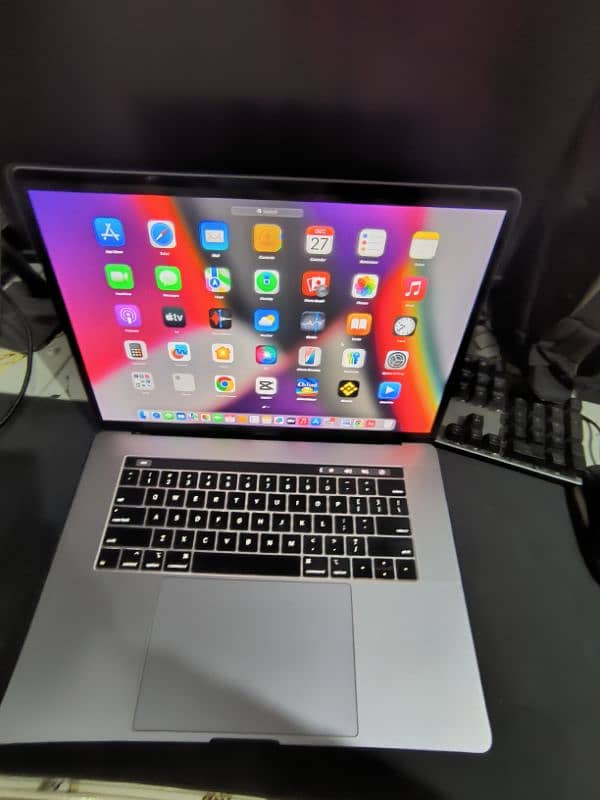 MacBook Pro 2019 0