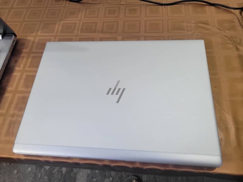 HP ELITE BOOK 840G6 5