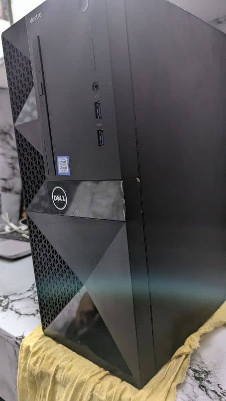 Dell Vostro 3669 Tower PC 1