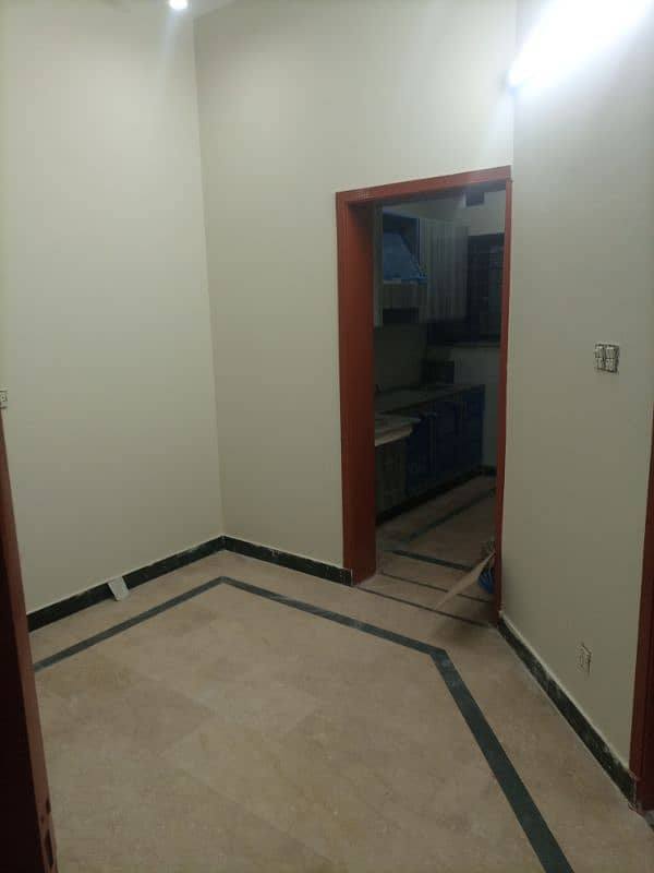 Ground floor and basement for rent 6