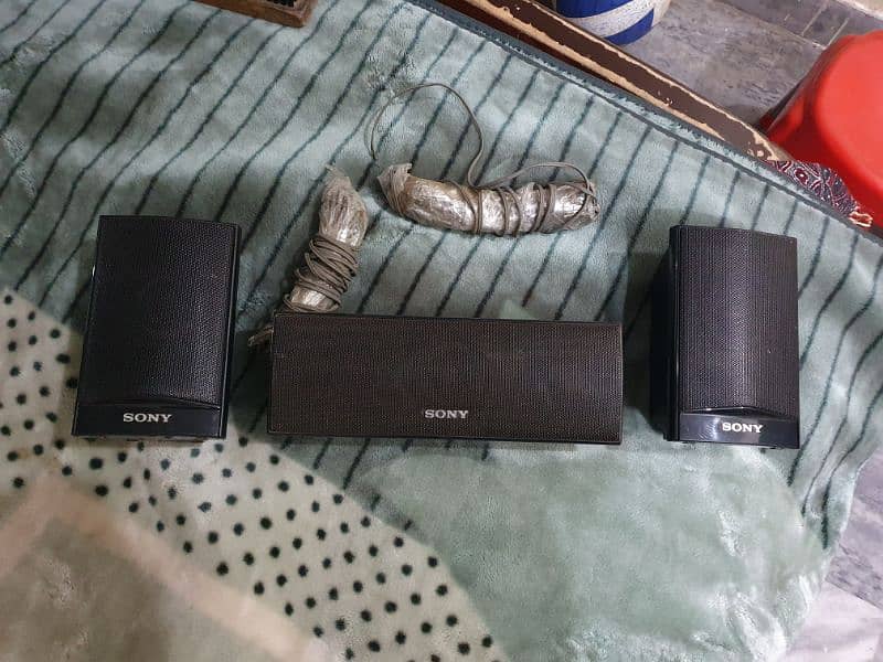 Sony Home Theatre with Sanyo DVD player Amplifier 5.1 3