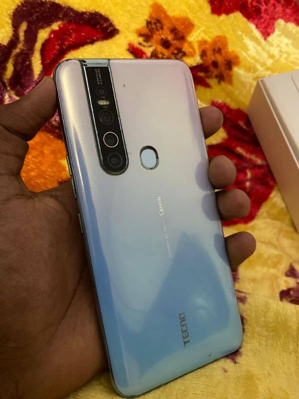 Tecno camon 15 pro with box 2