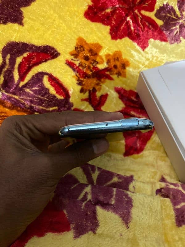 Tecno camon 15 pro with box 3