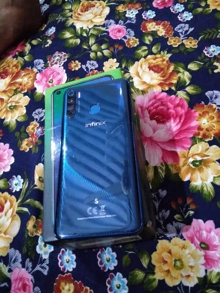 infinix 4+64 3